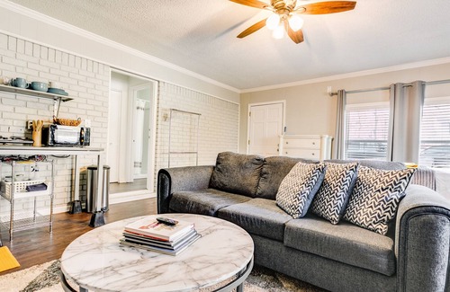 Douglasville Apartment | Enjoy Life Studio. Traveling Nurses Welcome!