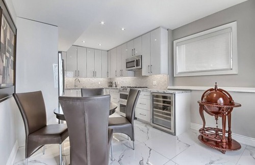 North York Apartment | Enjoy Luxury Suite in Quiet Ravine Retreat. Enjoy yourself Book or request dates