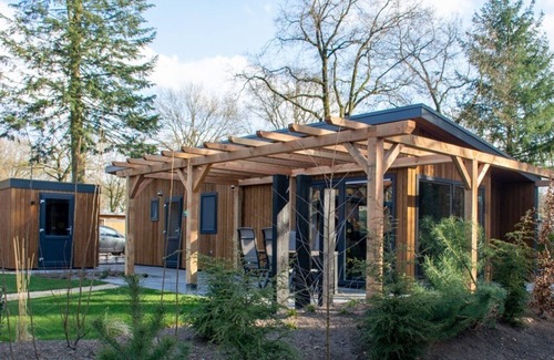 Wekerom House | Enjoy nature and wellness facilities in the garden to the fullest!