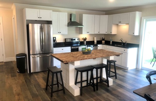Middletown House | Enjoy Newport & Our Beaches In A Modern, Open Concept Home - Fits 12 Comfortably