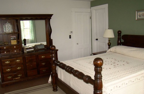 Barnstead Other | Enjoy Quiet River Life in a Family Friendly Farmhouse