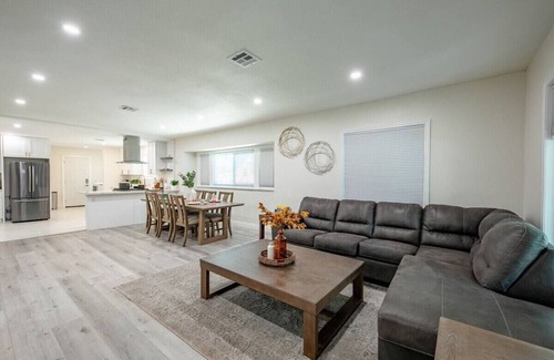 North Central House | Enjoy & Relax in this U · Enjoy & Relax in this Unique Pasadena Home