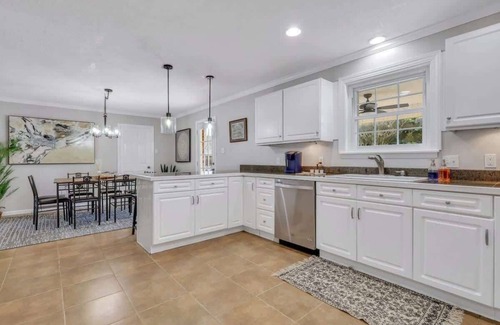 Pooler House | Enjoy Savannah 3BR w/King Bed