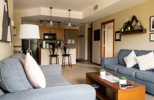 Canmore Condo | Enjoy Some of the Best Mountain Views In Canmore, Falcon Crest Lodge