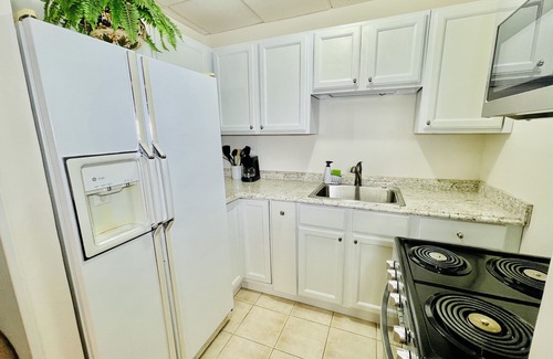 Ashley Oaks House | Enjoy spacious apartment near DWTN Knoxville - 15 min