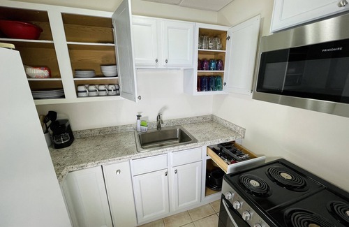 Ashley Oaks House | Enjoy spacious apartment near DWTN Knoxville - 15 min