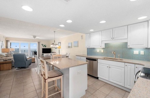 Ocean City Condo | Enjoy the Amazing Views from this Boardwalk/Beach Front Location!