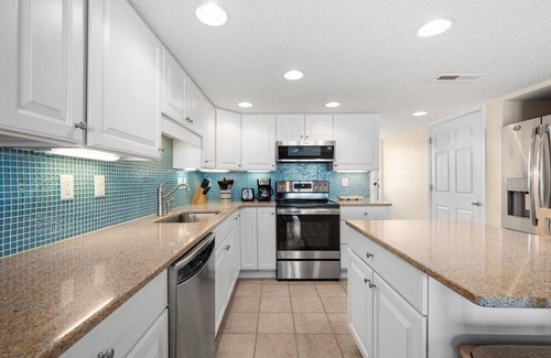 Ocean City Condo | Enjoy the Amazing Views from this Boardwalk/Beach Front Location!