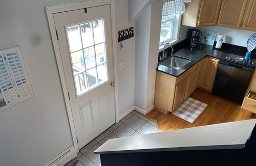 South Kingstown House | Enjoy the Best of Both Worlds on Narrow River and Narragansett Beach