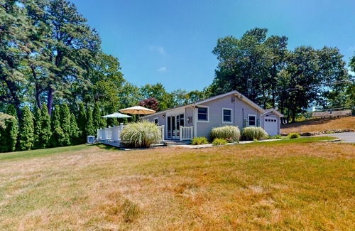 Buzzards Bay House | Enjoy the Cape without bridge traffic - waterfront home with hot tub - dogs OK