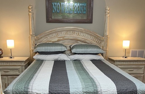 Hemphill House | Enjoy the peace and serenity in the woods near wonderful Toledo Bend Reservoir
