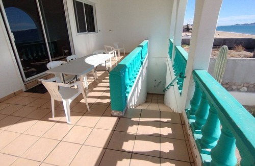 Bahia Kino House | Enjoy the perfect beach stay at Villa Crosby