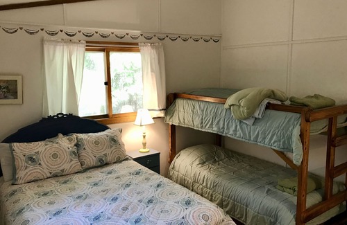Baileys Harbor Cottage | Enjoy the quiet side of the Door County peninsula, 190' of Lake Michigan shore