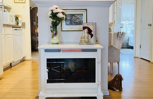 Colonial Beach House | Enjoy the screened side porch, covered front porch, the quick walk to the Beach