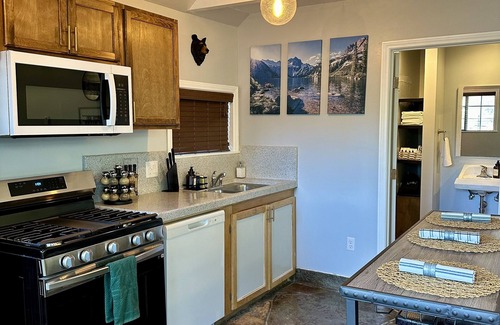 Arrowbear Lake Cabin | Enjoy the Season at Deer Lodge, only 11 Minutes from Snow Valley Resort!