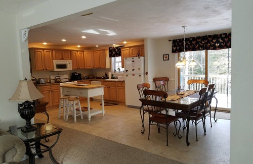 Madison House | Enjoy the Splendor of the foliage in New Hampshire