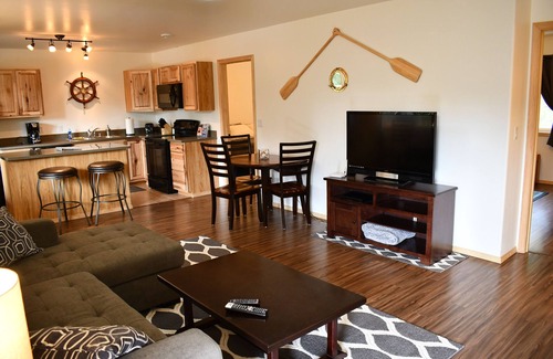 Bear Creek Cabin | Enjoy this Newly Constructed Luxury Suite surrounded by Alaska's Natural Beauty