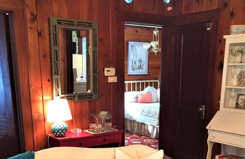 North Greece Cottage | Enjoy This vintage 1928 Lake Ontario Cottage