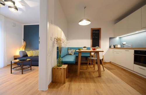 Waggershausen Apartment | Enjoy together: spacious apartment, familiar, cozy