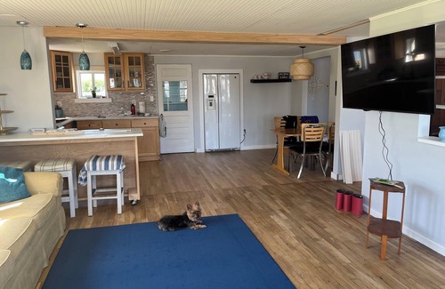 Houghton Lake House | Enjoy views of beautiful Houghton Lake in charming LARGE home that sleeps 10.