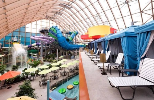 Circleville Resort | Enjoy Waterpark Activities, 4 Modern Units, Free Parking, Arcade