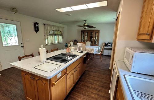 Otto House | Enjoy Winona's Retreat so you can escape from it all in the mountains.