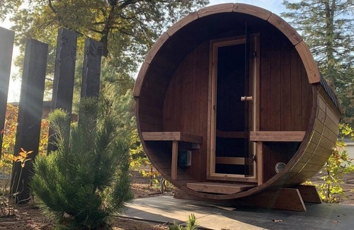 Wekerom House | Enjoy without worries in the hot tub