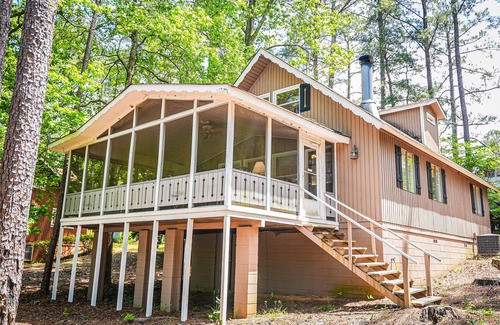 Pine Mountain Ski Chalet | Enjoy your home away from home in this beautiful Lake view Chalet!