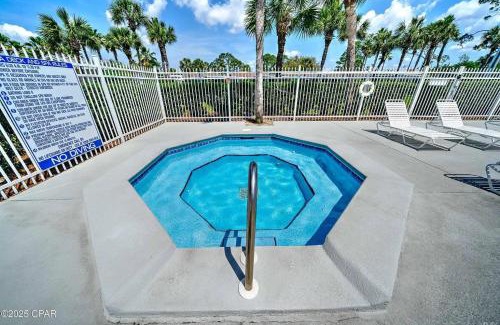 Upper Grand Lagoon House | Enjoy your quiet vacation at Butler's Beach Retreat!