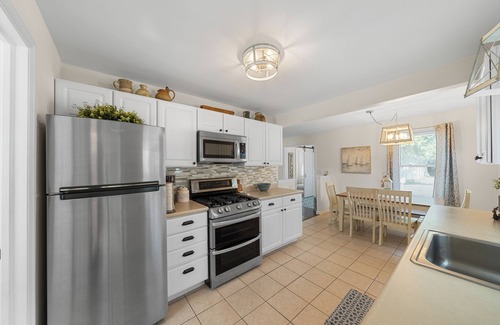 Del Haven House | Enjoy Your Stay at Sunset Cottage - A Beautiful Bayside Retreat