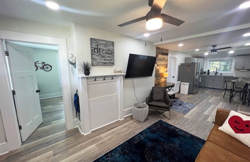Greenville House | Enjoy your stay in the West End of Greenville in our Mill Village House
