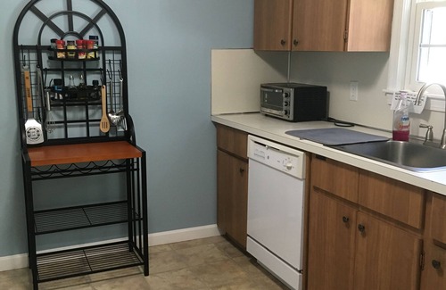 East Falmouth House | Enjoy Yourself at Great Harbors Updated Ranch