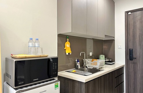 Tan Qui Dong Apartment | Enjoyable studio Lavida Serene, Comfy Bed - Near RMIT, SECC, Ho Chi Minh City