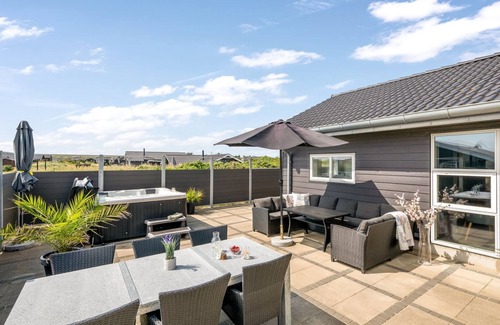 Bjerregaard House | "Ennie" - from the sea by Interhome