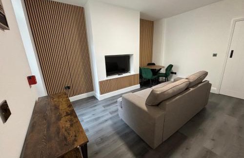 Barrow-in-Furness House | Ensuite Rooms Serviced Accommodation close to BAE