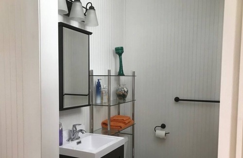 Fennville Apartment | Enter the Otherworld of peace, quiet and enchantment.