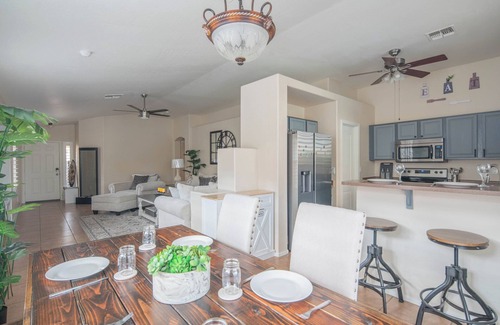 Rogers Ranch House | Entertainment Escape:Pool,Games & Views