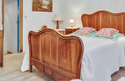 Le Mesnil House | Enticing Holiday Home in Viroinval near Forest