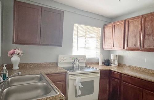 El Paso House | Entire 2-bedr Apt in El Paso with AC and WiFi
