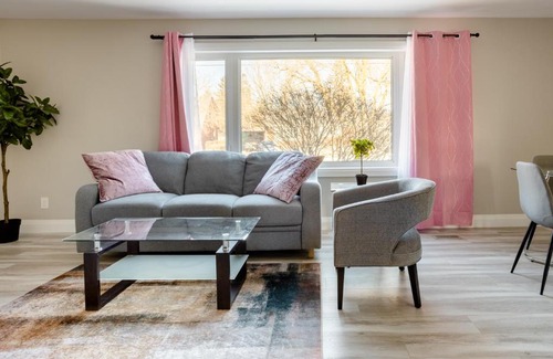 Fairfield Apartment | ENTIRE 2 BEDROOM APARTMENT DOWNTOWN - u2