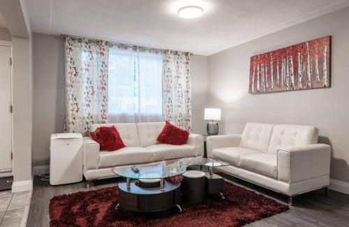 Waterloo Apartment | ENTIRE 2 BEDROOM APARTMENT UPTOWN WATERLOO - e1