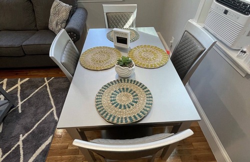 Hyannis House | Entire 2 bedroom cozy house in middle of Hyannis