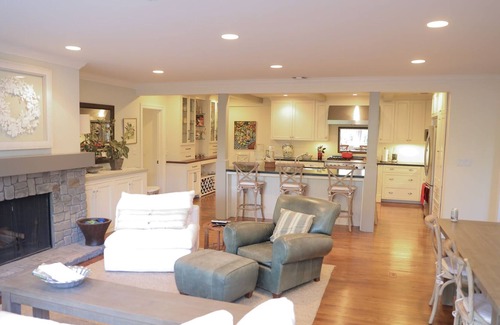 La Canada Flintridge House | Entire 3 bedroom/3 bath home in La Canada Flintridge