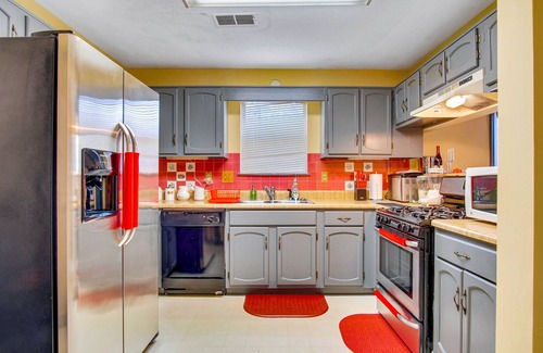Duluth House | Entire 3 Bedroom Luxury in Atlanta Metro with private backyard.