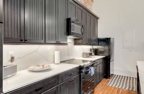 Galveston House | Entire 3rd floor HML Strand