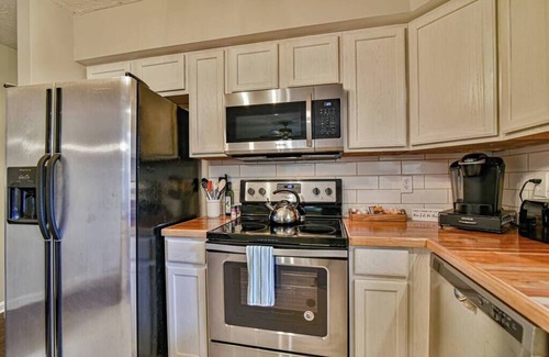 Oakley House | Entire 4 bedroom house, indoor hot tub, fire pit