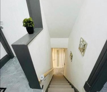 Burnley Apartment | Entire 5 Star Luxury Whalley House Wifi TV Luxury