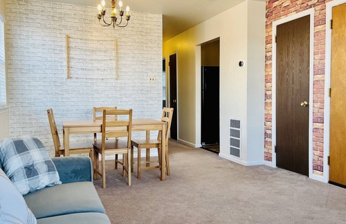 Primos Secane Apartment | Entire Apartmen-2 Bedroom Philadelphia Suburbs