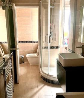 Queen's Gate Apartment | Entire Apartment Knightsbridge