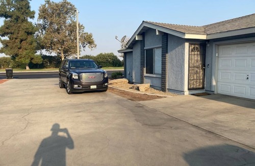 Porterville Apartment | Entire Apartment Porterville- 45 mins to National Parks